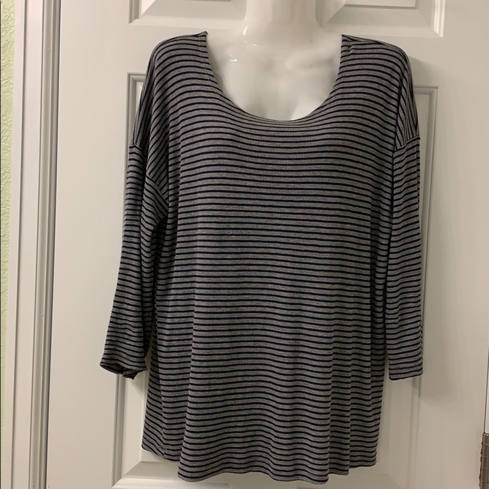 # 792 Cable&Gauge Sweater